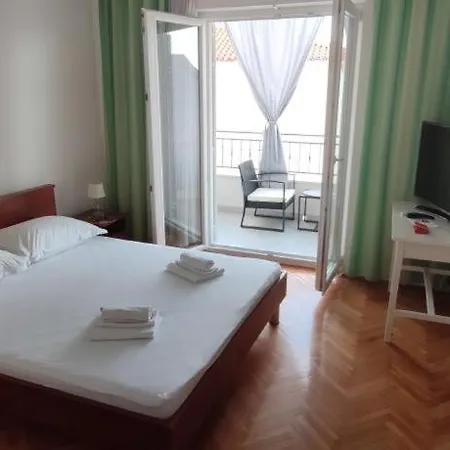 Ivo Apartamento Makarska