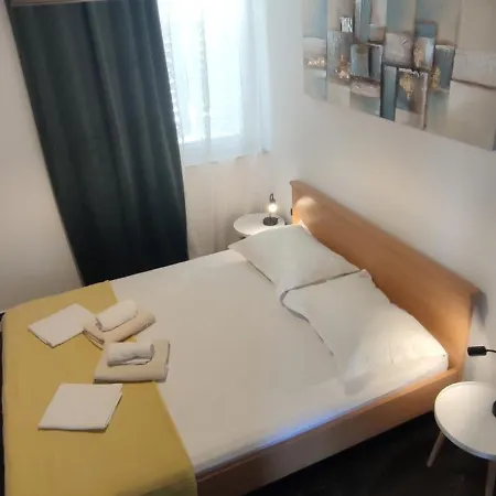 Ivo Apartamento *